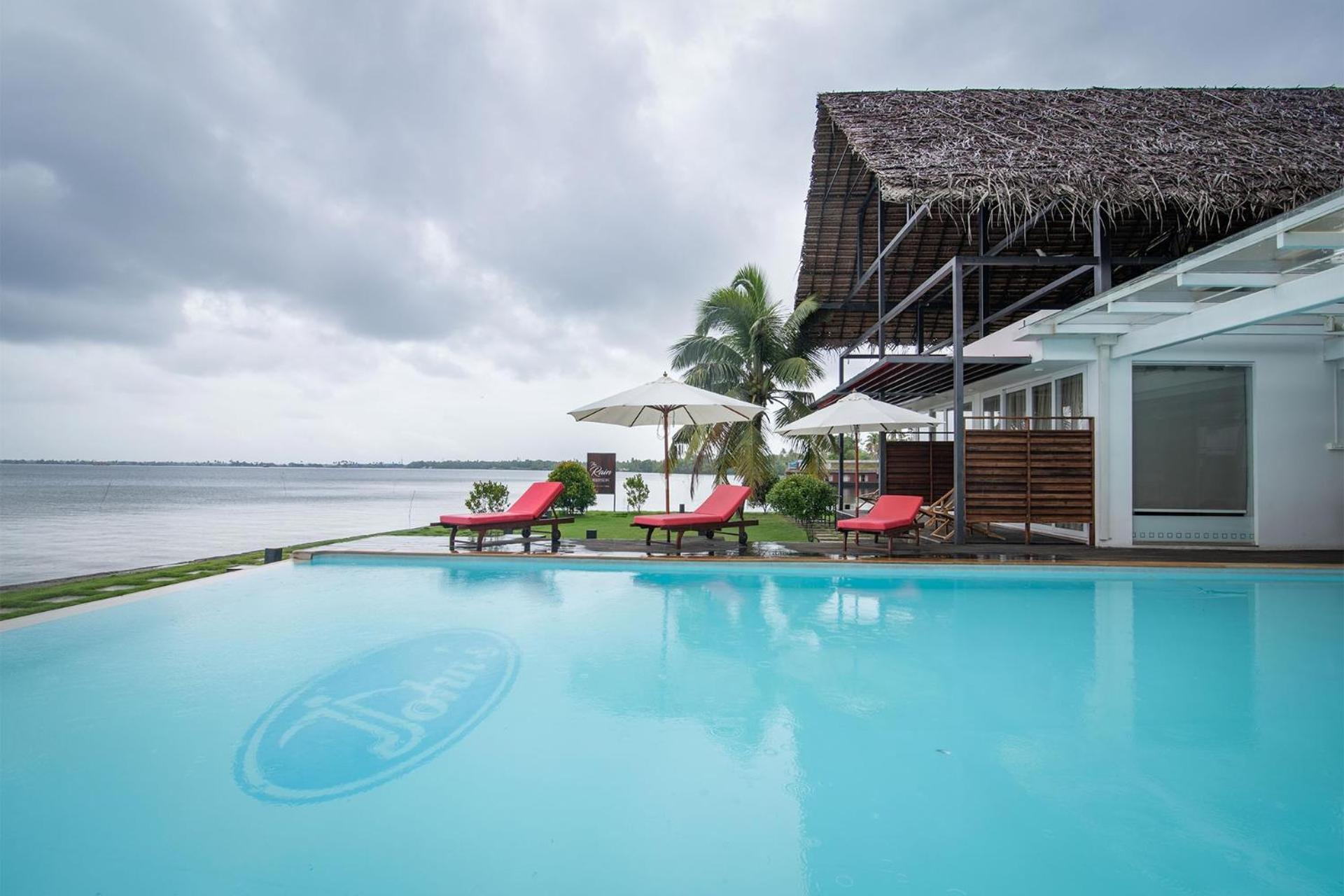 Stayvista At The Rain - River Villa With Infinity Pool Alappuzha Exterior foto