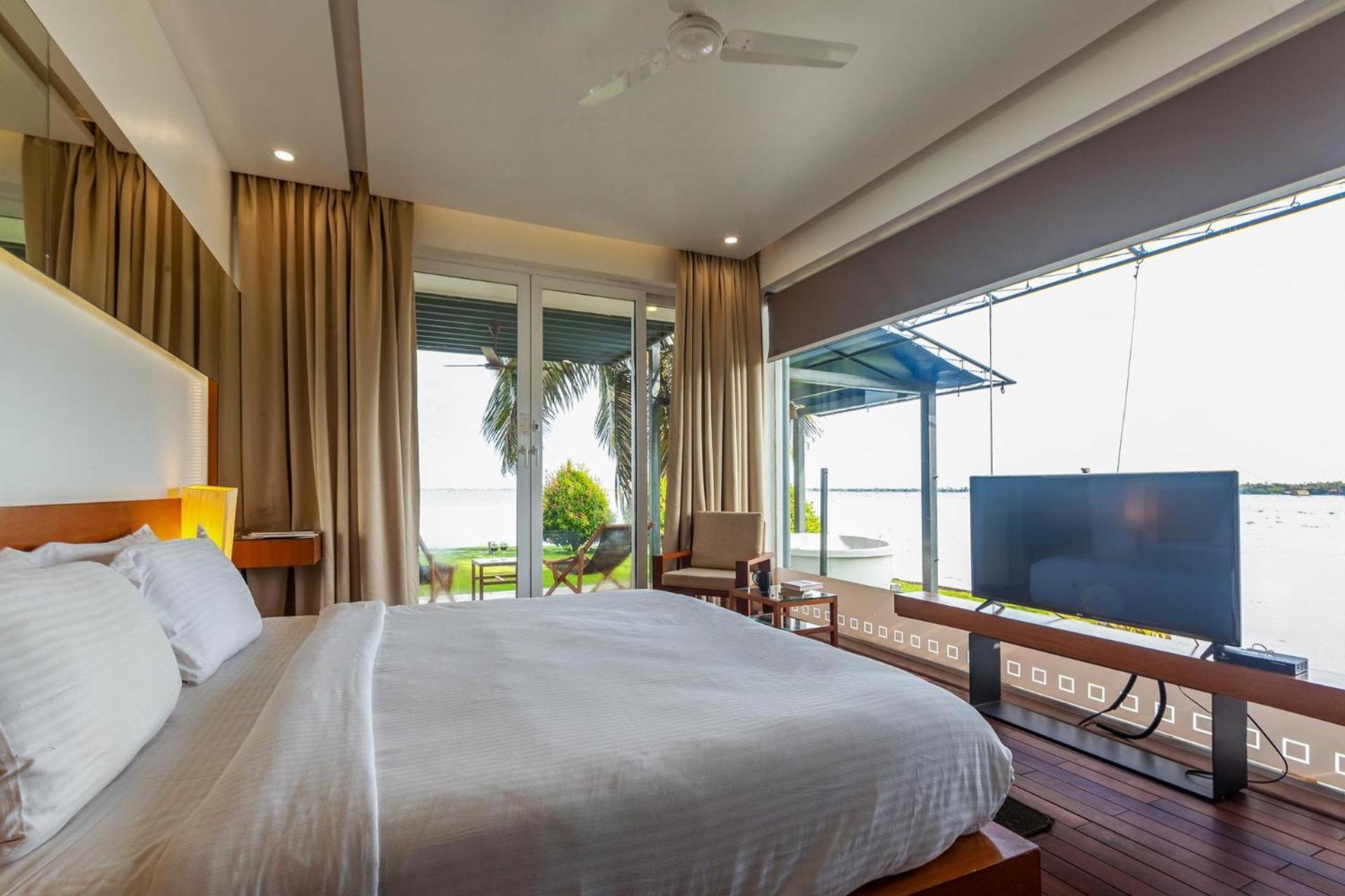 Stayvista At The Rain - River Villa With Infinity Pool Alappuzha Exterior foto
