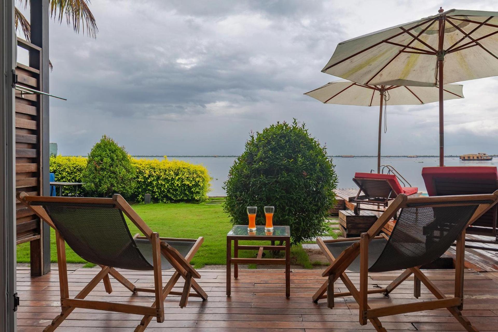 Stayvista At The Rain - River Villa With Infinity Pool Alappuzha Exterior foto