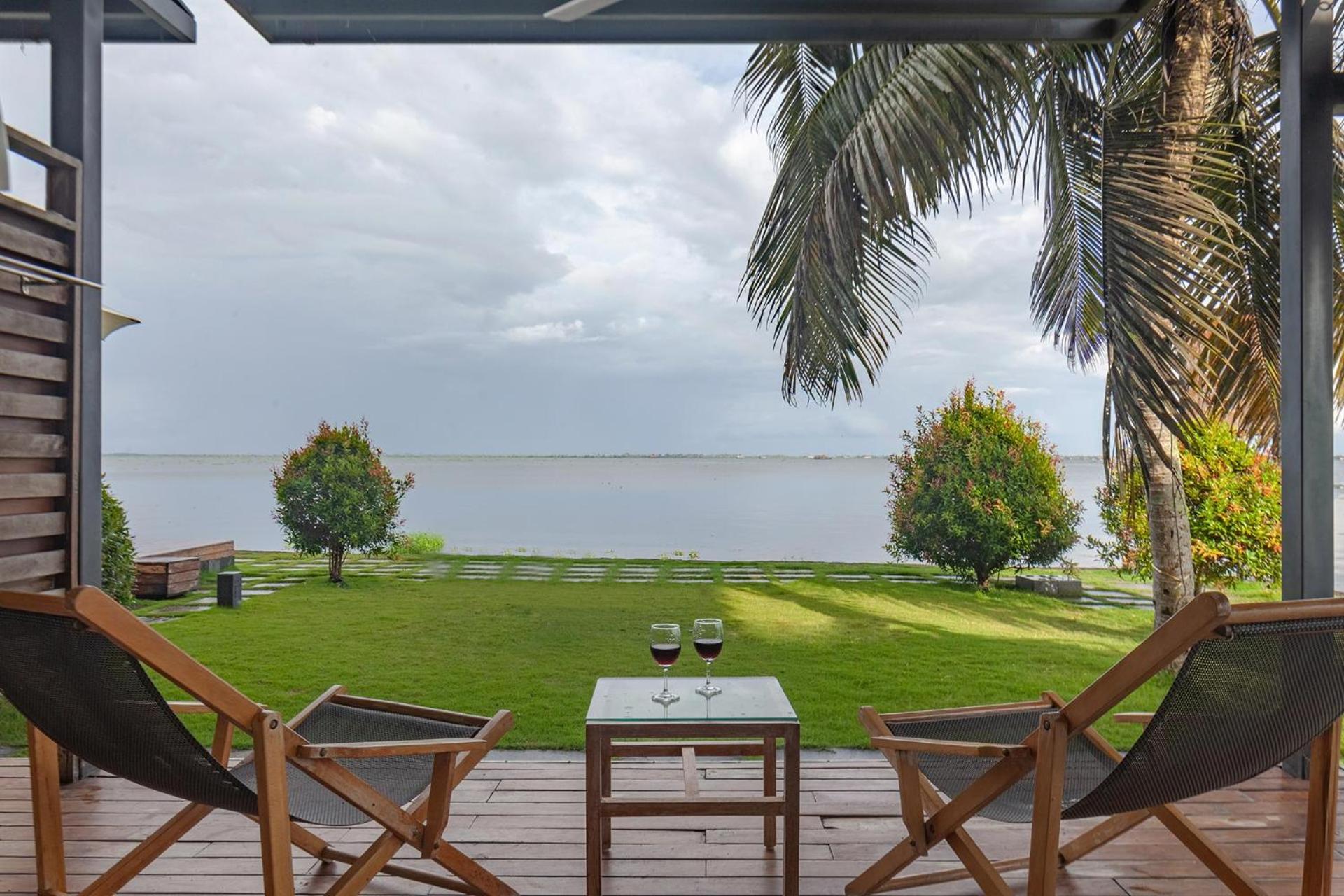 Stayvista At The Rain - River Villa With Infinity Pool Alappuzha Exterior foto